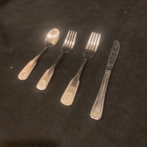 Dinner Knife, fork, salad fork and teaspoon - Shell pattern - Flatware