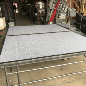 6 x 8 Rolling Stage - 32"h