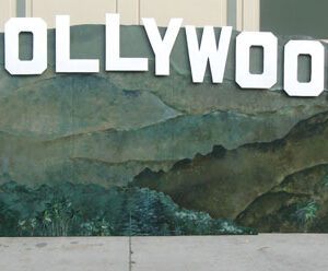 Large HOLLYWOOD Lettering
